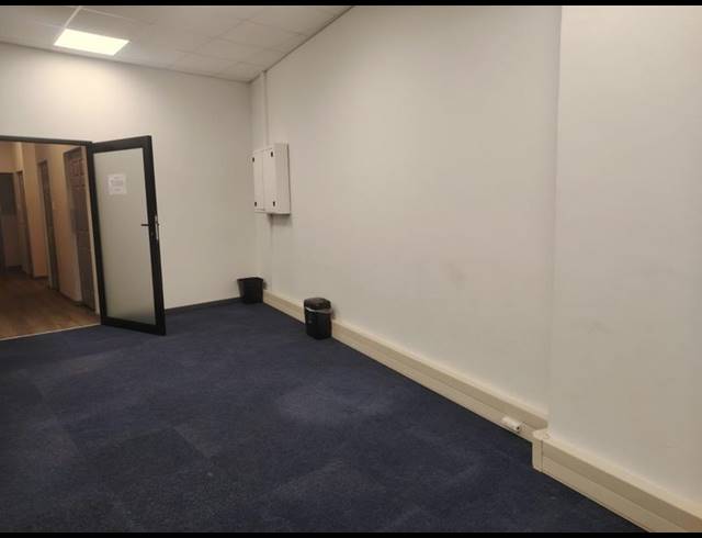 RETAIL PROPERTY TO RENT IN BEREA WEST